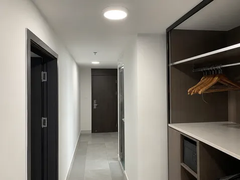 Flush mount ceiling lighting for low-profile corridor and hospitality applications