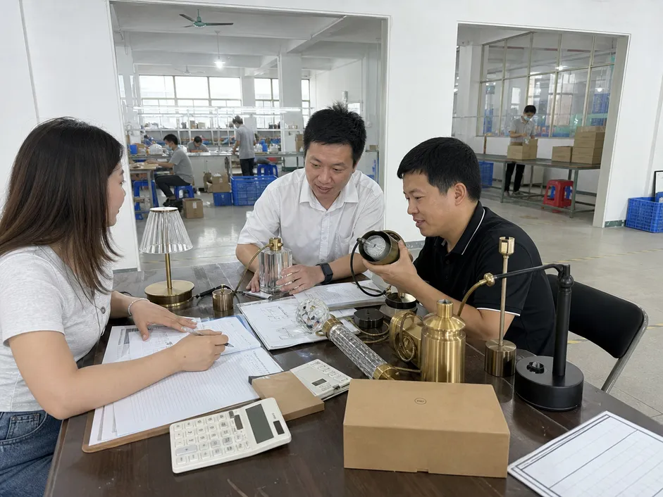 Decorative lighting sourcing process — from sample evaluation to production order