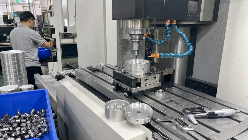CNC machining aluminum pendant light housing with precision tolerances