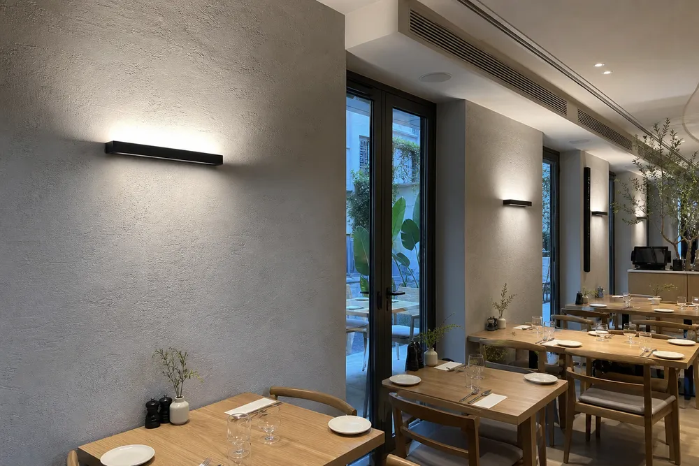 LED wall lighting accent fixture in restaurant environment